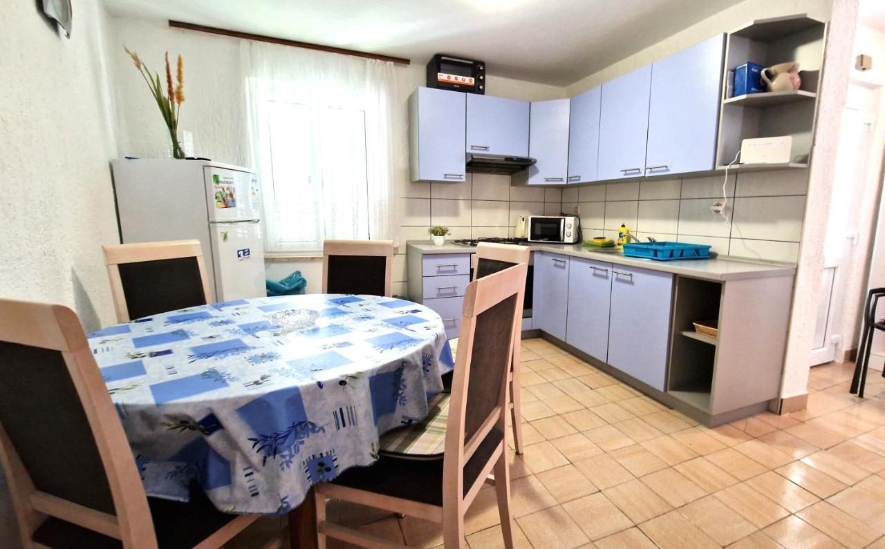 Apartments Miklic Krk Town Zewnętrze zdjęcie